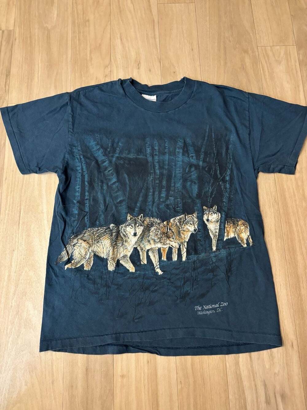90s Hanes Beefy-T Wolf Pack Nature Graphic T The National Zoo Washington D.C. M